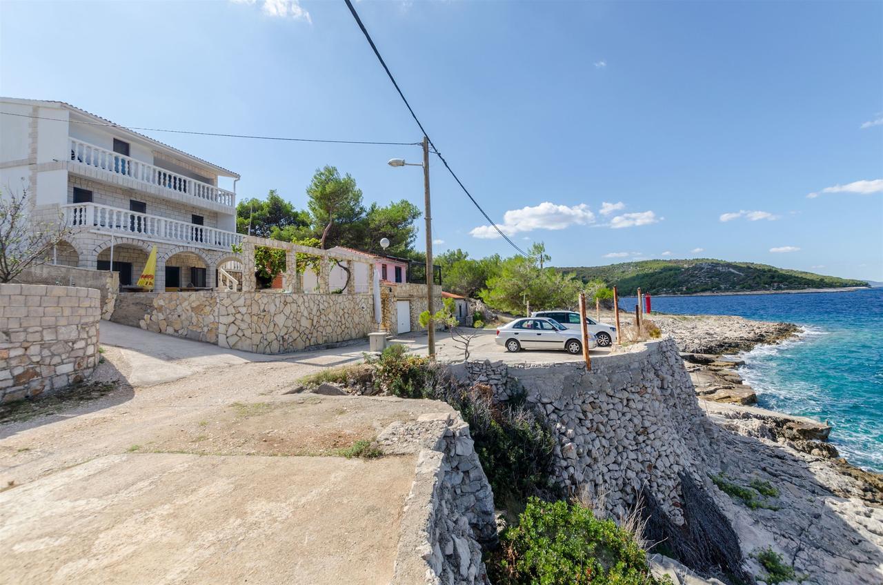 Apartment Barba Rogač Exteriör bild