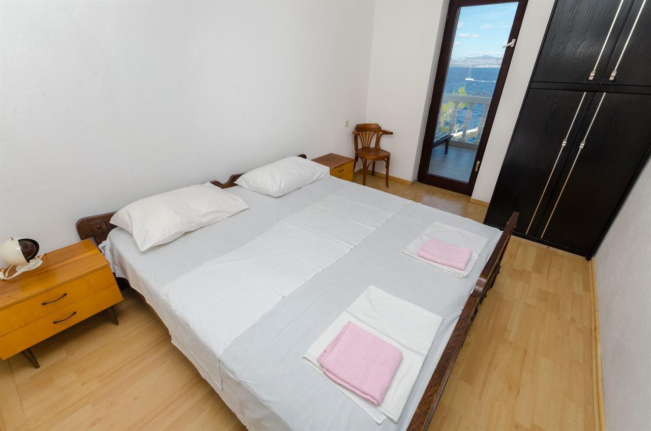 Apartment Barba Rogač Exteriör bild