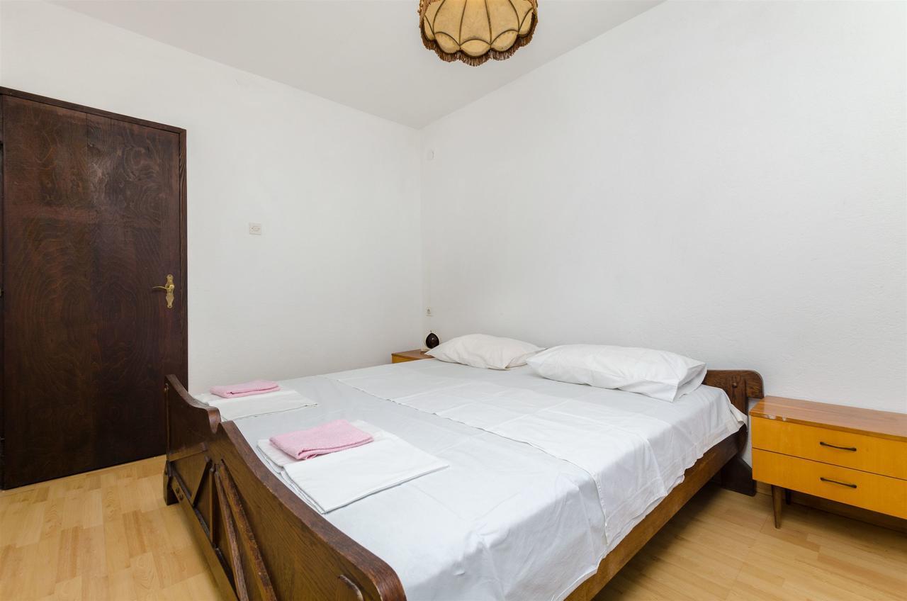 Apartment Barba Rogač Exteriör bild